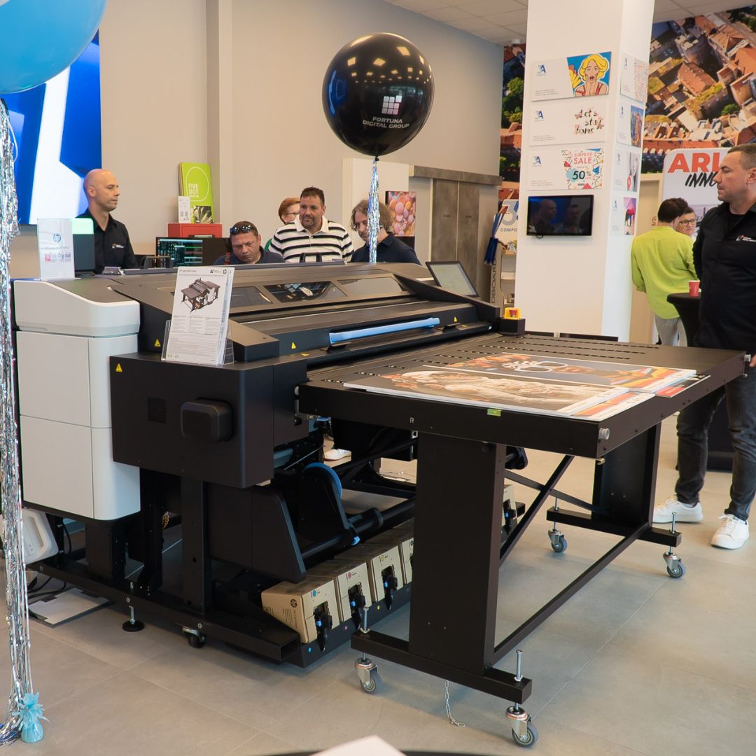HP Latex R530 – The New Hybrid Printer Arrives in the Region